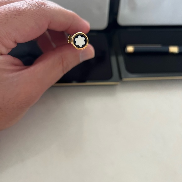 Brand New Mont Blanc Pens (set of two) - Picture 2 of 11